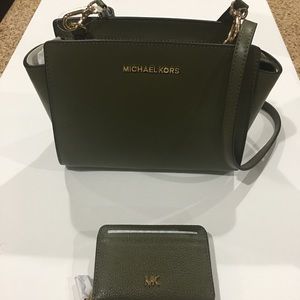 Michael Kors Selma Medium Leather Crossbody